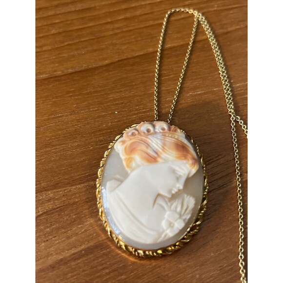 Antique MARBRO 12k GF Carved Shell Cameo Brooch Pendant twisted Rope Border 18”c - Picture 2 of 12